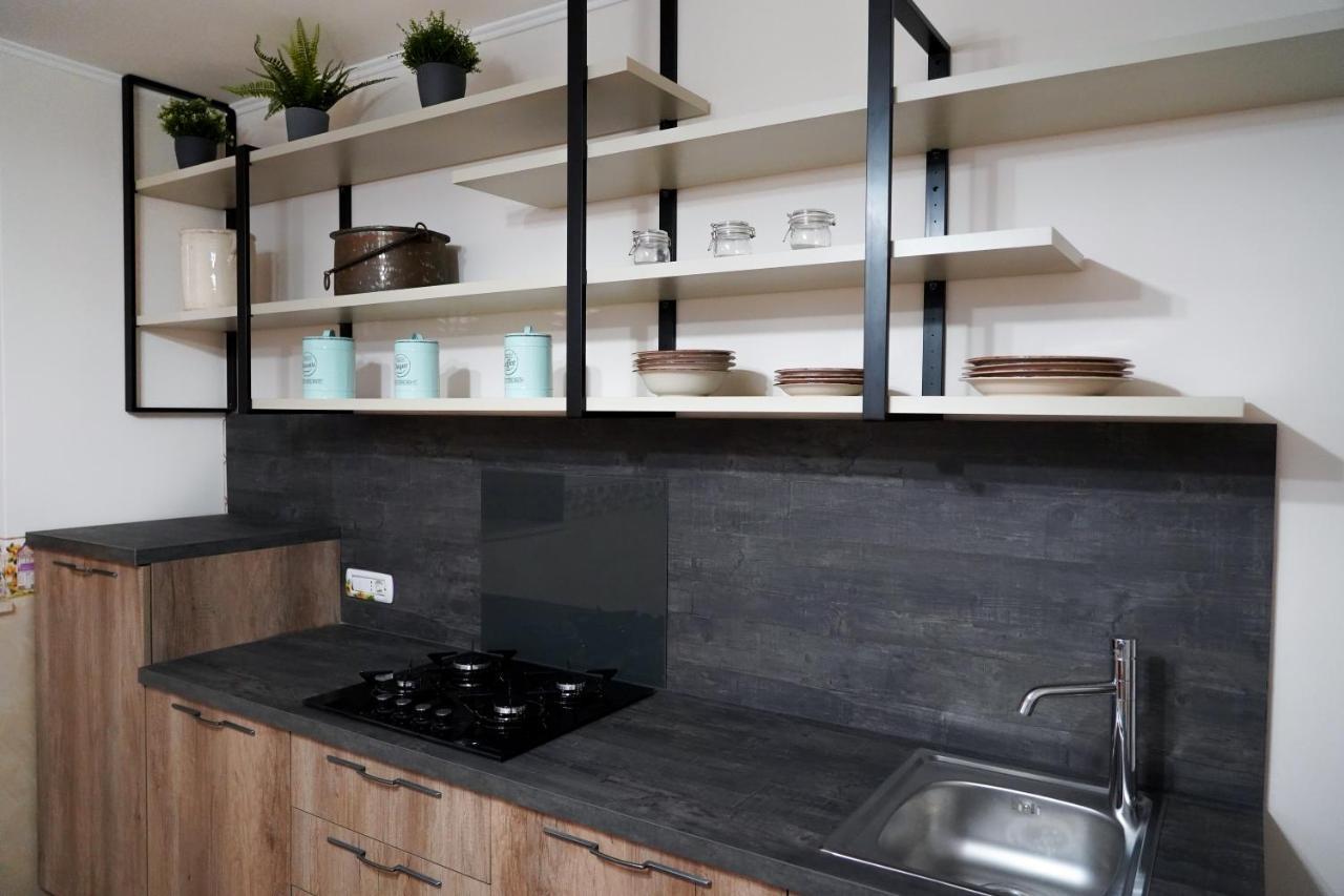 بومبيي Familiainn Rooms & Apartments المظهر الخارجي الصورة