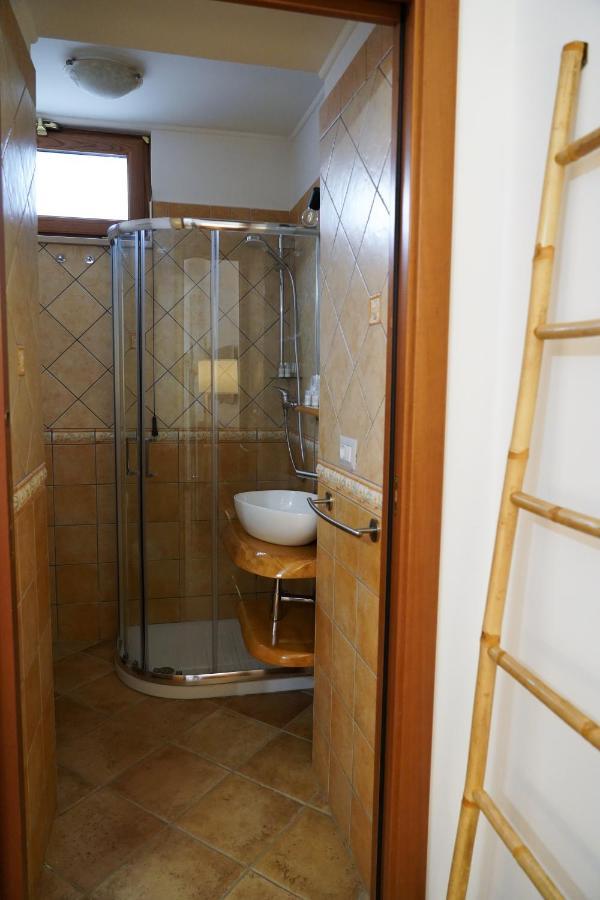 بومبيي Familiainn Rooms & Apartments المظهر الخارجي الصورة