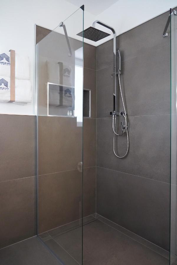 بومبيي Familiainn Rooms & Apartments المظهر الخارجي الصورة