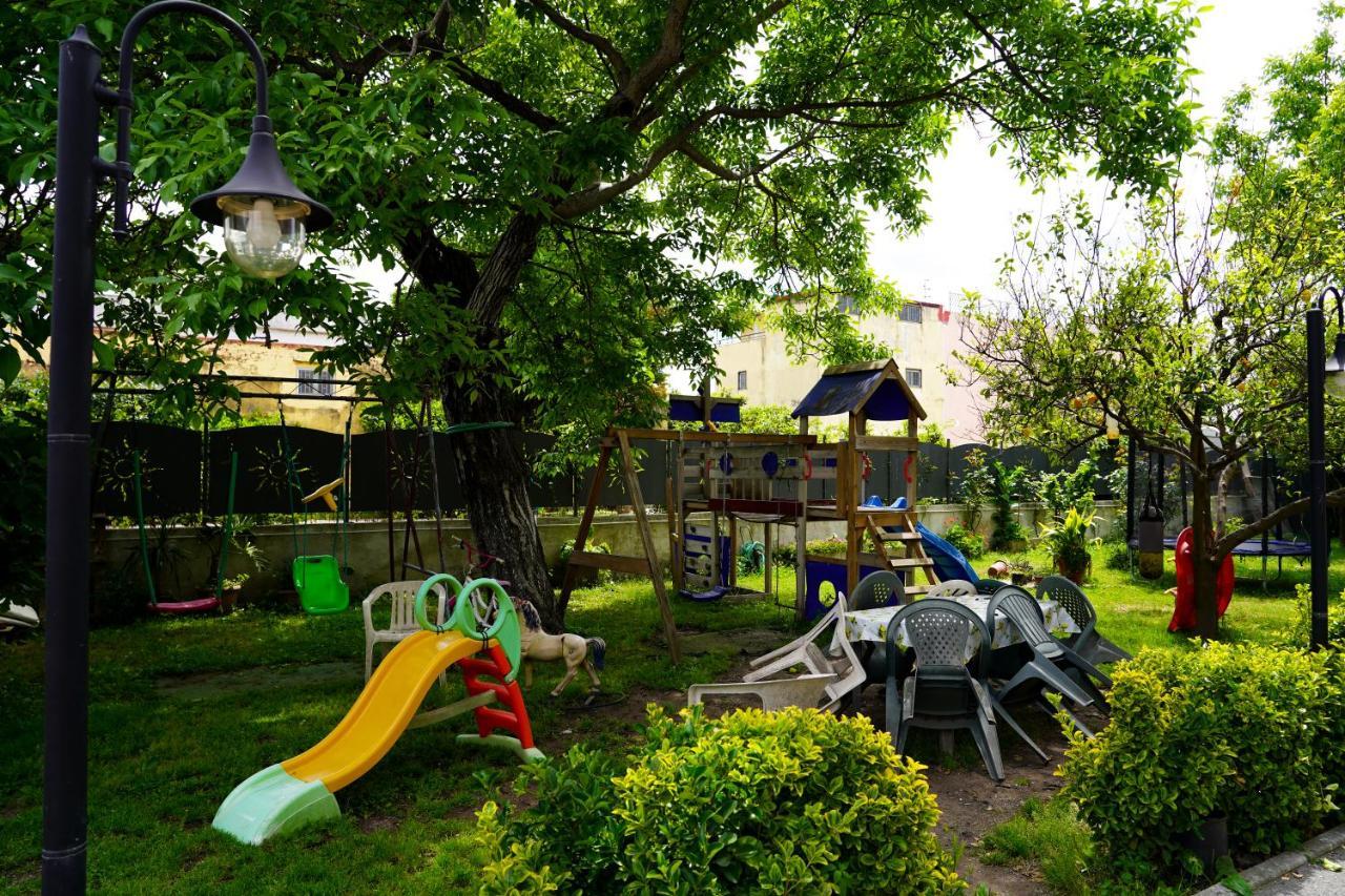 بومبيي Familiainn Rooms & Apartments المظهر الخارجي الصورة